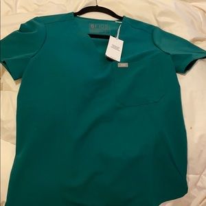 Figs Hunter Green scrub top